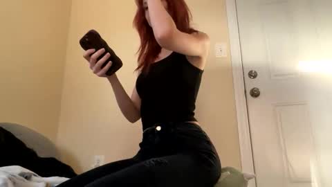 Goddess Luna online show from December 3, 8:42 pm