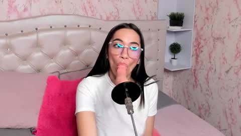 gabbieskinny online show from November 28, 5:31 pm