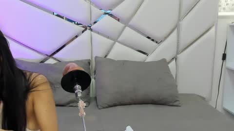 gabbieskinny online show from May 16, 11:42 am