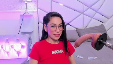 gabbieskinny online show from May 9, 12:22 pm