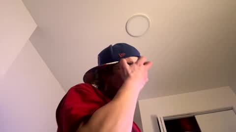 yeeah online show from February 18, 7:32 am