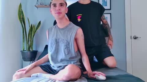 gabriel_and_geronimo online show from September 10, 7:48 pm