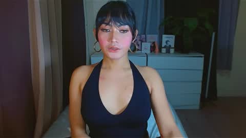 gabriela_deluxe online show from February 24, 9:29 pm