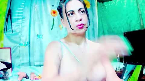 Gabriella Lopez online show from November 25, 2:16 pm