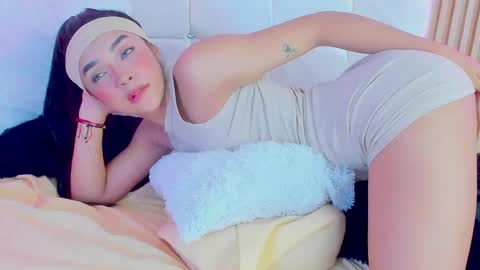 Gabriela Evans MS online show from February 26, 6:08 am