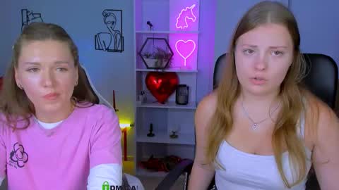 Snapshot of gabriella_daylight chatting on October 16, 12:27 pm gabriella_daylight online show from October 16, 12:27 pm