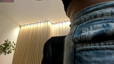 Gabriella Lee online show from April 15, 3:32 am