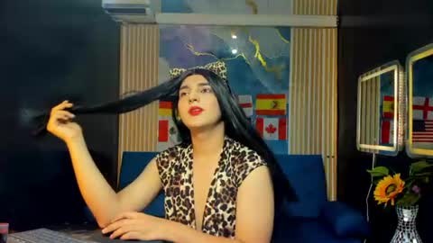 GABY GIL online show from June 13, 2:05 pm