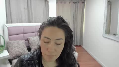 gabriela online show from May 25, 4:35 pm