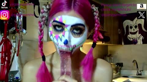 gabygumms online show from September 18, 11:53 pm