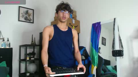 gael_jones online show from September 16, 6:49 am