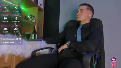 Gael Williams online show from October 3, 1:59 am