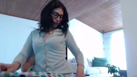 gaitan4 online show from November 25, 1:21 pm