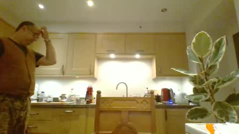 galacx online show from November 7, 6:38 am