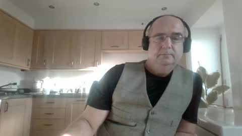 galacx online show from December 14, 11:18 am