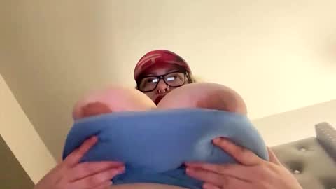 Kitty online show from June 5, 7:47 am