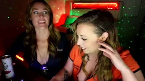 Snapshot of garagesex22 chatting on October 26, 5:19 am Jenna  - be back MONDAY night.  online show from October 26, 5:19 am
