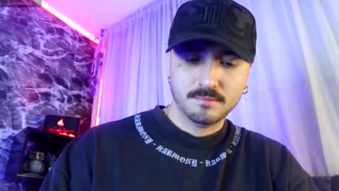Snapshot of garbel09 chatting on October 22, 6:38 am Chris  Dont forget to gift me thumb up Its very important to me and makes me happy AF  online show from October 22, 6:38 am