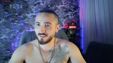 Snapshot of garbel09 chatting on February 20, 6:50 am Chris  Dont forget to gift me thumb up Its very important to me and makes me happy AF  online show from February 20, 6:50 am