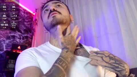 Chris  Dont forget to gift me thumb up Its very important to me and makes me happy AF  online show from October 29, 6:59 am