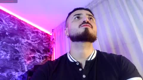 Snapshot of garbel09 chatting on October 15, 6:38 am Chris  Dont forget to gift me thumb up Its very important to me and makes me happy AF  online show from October 15, 6:38 am