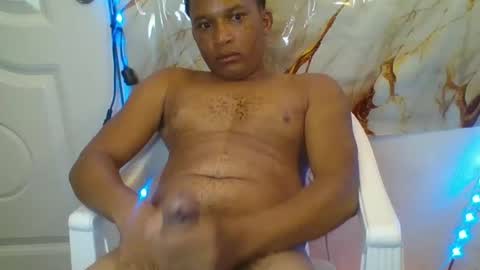 garry23similien online show from June 18, 11:21 pm