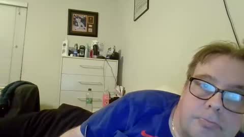 Gary online show from December 18, 1:23 am