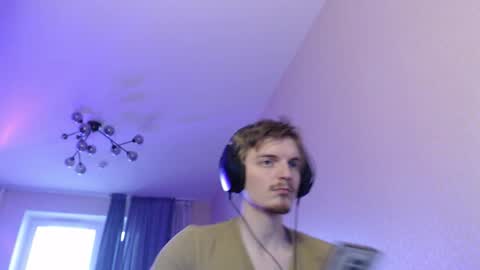 Snapshot of gasturfahe chatting on November 1, 11:09 am gasturfahe online show from November 1, 11:09 am