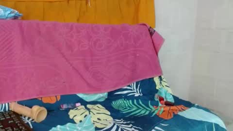 Snapshot of gatita_1997 chatting on October 19, 8:41 am estrella online show from October 19, 8:41 am