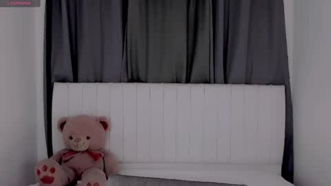 Vnecis Marn online show from September 20, 2:09 pm