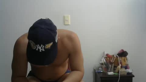 Snapshot of gattitosexy_95 chatting on September 13, 5:37 pm gattitosexy_95 online show from September 13, 5:37 pm