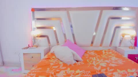 Delicious Curvy online show from November 7, 1:35 pm