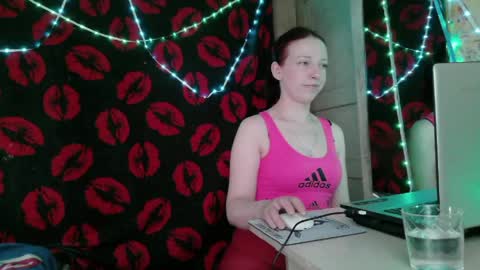 gemma_exotic online show from May 4, 9:49 am