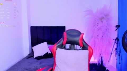          online show from May 30, 2:48 pm