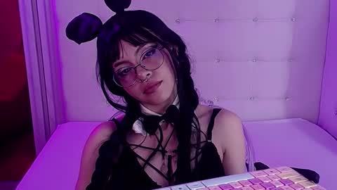 Snapshot of genesisrea__ chatting on October 1, 10:30 pm genesisrea__ online show from October 1, 10:30 pm