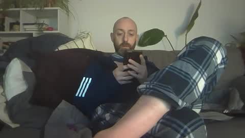 Snapshot of geon2xx chatting on September 18, 8:24 pm Geon online show from September 18, 8:24 pm