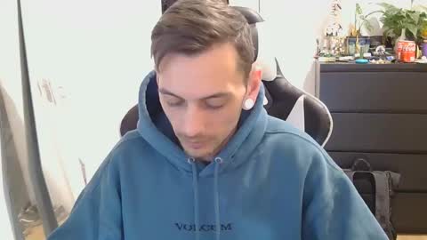 georgek0011 online show from February 22, 9:39 pm