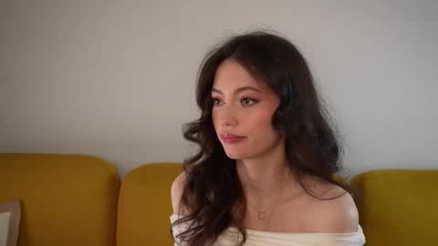 georgiamorandi online show from December 5, 11:08 am