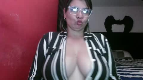 Georgina  online show from April 7, 4:47 am