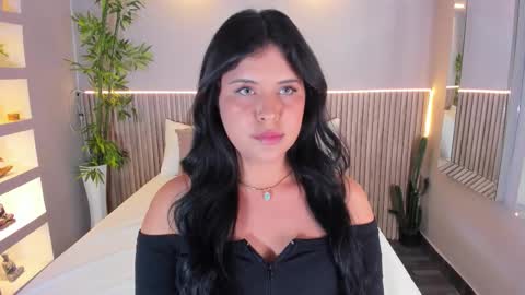 GeorginaReyes  online show from February 2, 10:39 pm