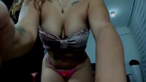 geralfernandez online show from July 6, 11:28 pm
