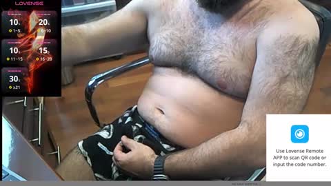 Snapshot of geronimo_431 chatting on February 24, 4:26 pm Daddy Jokes online show from February 24, 4:26 pm