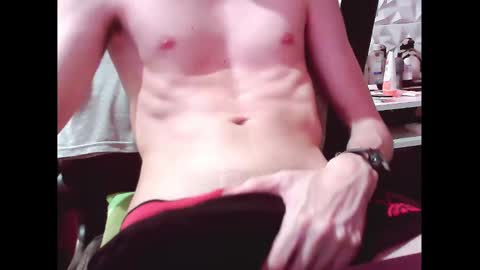 Snapshot of gh_95 chatting on February 2, 6:36 am gh_95 online show from February 2, 6:36 am