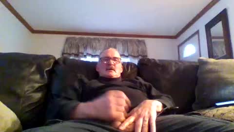 Snapshot of ghost2534 chatting on February 3, 10:21 pm ghost2534 online show from February 3, 10:21 pm