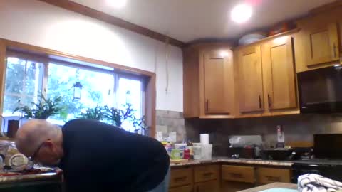 Snapshot of ghost2534 chatting on September 24, 8:15 pm ghost2534 online show from September 24, 8:15 pm
