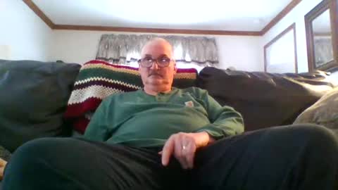 Snapshot of ghost2534 chatting on February 12, 9:22 pm ghost2534 online show from February 12, 9:22 pm