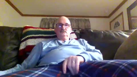Snapshot of ghost2534 chatting on February 19, 12:57 am ghost2534 online show from February 19, 12:57 am