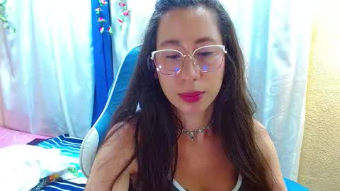 Gia  online show from January 14, 4:48 pm