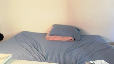 Gianella  online show from September 8, 10:53 pm