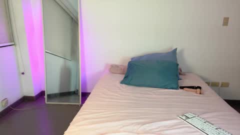 Gianella  online show from September 22, 11:47 am